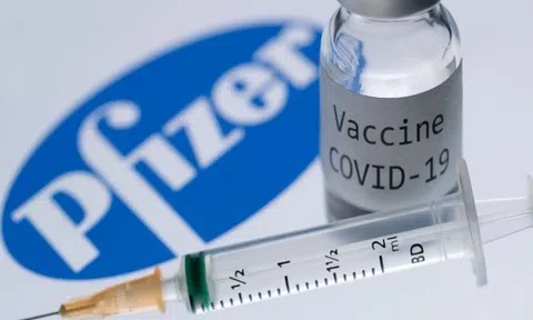 Doanh thu Pfizer tăng vọt nhờ vaccine và thuốc điều trị Covid