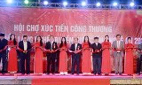 Nghệ An: Khai mạc Hội chợ xúc tiến Công thương và Sản phẩm làng nghề truyền thống năm 2024