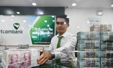Vietcombank 'cô đơn' cùng khoản lãi chục nghìn tỷ