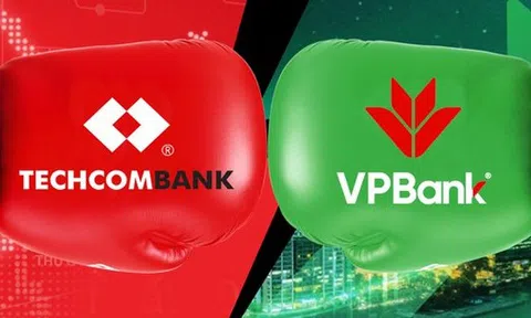 So găng 2 ngân hàng tư nhân lớn nhất: Tiền gửi khách hàng tại Techcombank bất ngờ tăng trưởng âm, lần đầu tiên bị VPBank bỏ xa, nhưng lợi nhuận 'lập lại trật tự cũ'