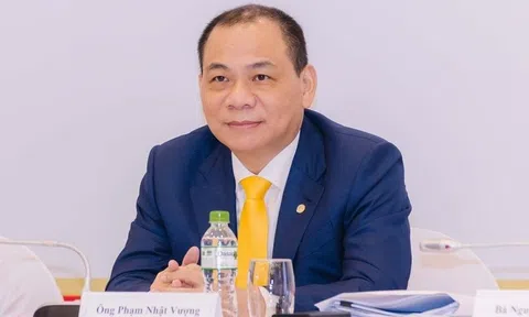 Tài sản của tỷ phú Phạm Nhật Vượng tăng vọt khi tung “bom tấn” lên sàn chứng khoán