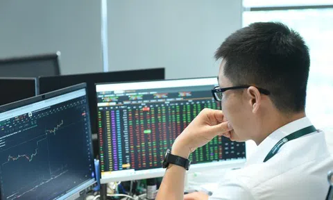Chứng khoán khởi sắc, chốt lời gia tăng trong tuần tới?