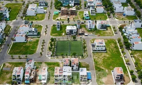 Khách hàng 'tố' chủ đầu tư khu đô thị thu phí vô lý, độc quyền xây dựng