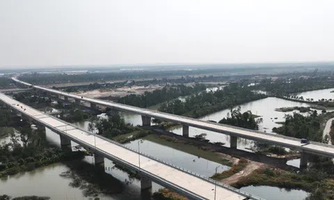 Cựu Giám đốc BQL Dự án Quảng Ninh bị cáo buộc nhận hơn 9 tỷ đồng từ các nhà thầu