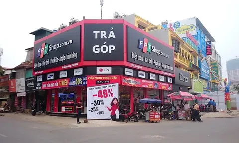 FPT Shop bắt tay Vietcombank biến hơn 600 cửa hàng trở thành "cây ATM" rút, chuyển tiền