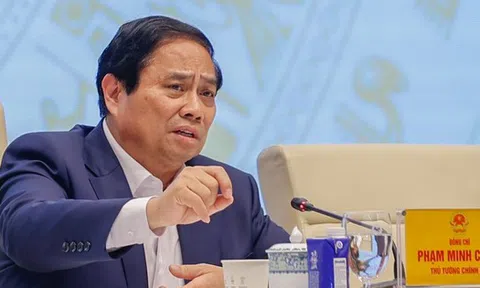 Thủ tướng chỉ đạo tổng rà soát tài khoản ngân hàng, sim điện thoại