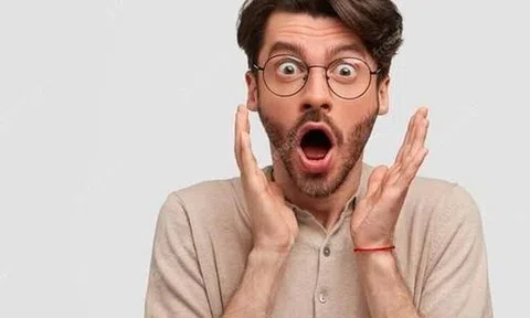 Top 10 cổ phiếu tăng mạnh nhất: Tân binh tạo sóng, một cổ phiếu DN Nhà nước "bốc đầu" gần 60%