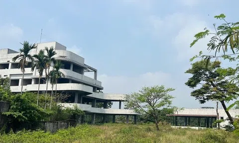Bất ngờ hình ảnh 2 dự án cùng một chủ đầu tư ở bờ sông Hương