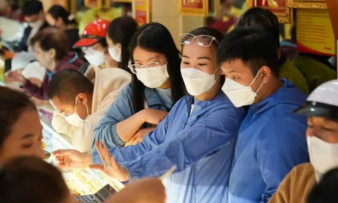 Giá vàng trong nước đi ngang