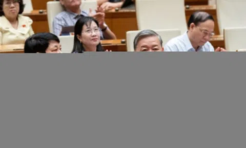 Quốc hội thông qua cơ chế cho DN tư nhân làm đường sắt tốc độ cao
