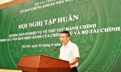 Ủy ban Chứng khoán đẩy mạnh triển khai cắt giảm, đơn giản hóa thủ tục hành chính