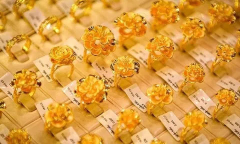 Giá vàng nhẫn, vàng SJC sáng 12/6 tăng sốc