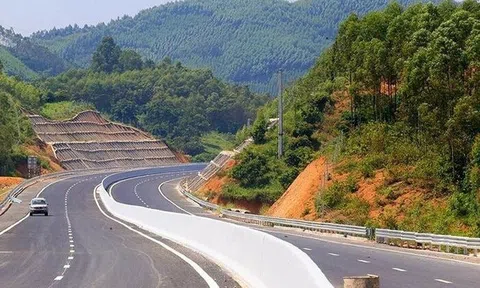 Gói thầu của Vinaconex tại cao tốc Vĩnh Hảo - Phan Thiết: Mới sử dụng 2 năm đã bong tróc, xuống cấp