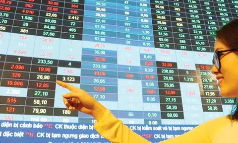 Cổ phiếu dầu khí tăng 'nóng'