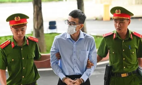 Cựu TGĐ HoSE Lê Hải Trà nêu thành tích học tập của con để xin giảm án