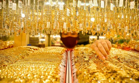 Chiều 19/6: Giá vàng nhẫn, vàng SJC đồng loạt giảm theo đà lao dốc của giá vàng thế giới