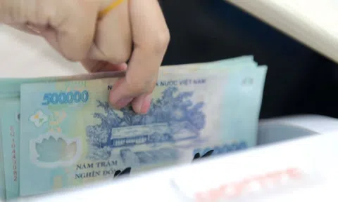 Ngày 24/6: Tỷ giá trung tâm tăng 30 đồng