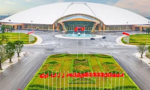 Lộ diện trung tâm triển lãm Top 10 thế giới: Kỷ lục gần 10 tháng thi công