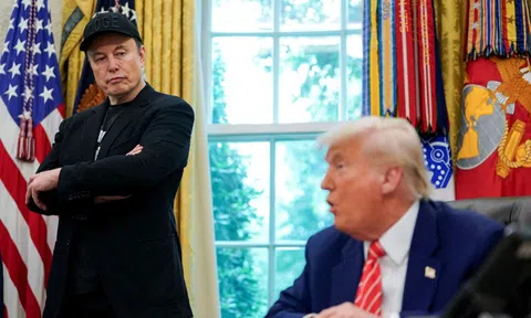 Elon Musk mất 12 tỷ USD sau lời đe dọa cắt trợ cấp từ ông Trump