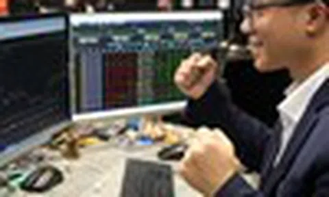 Giảm bớt sự bất định thuế quan, chuyên gia dự báo VN-Index 2025 có thể lên 1.500