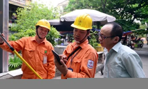 Người dân than hóa đơn tiền điện tăng vọt, EVNHANOI nói gì?