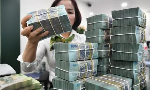 Tiền gửi tại ngân hàng có diễn biến hiếm thấy