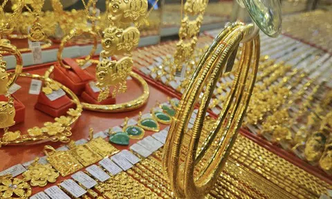 Mua bán vàng từ 20 triệu đồng trong ngày phải chuyển khoản