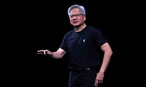 CEO Nvidia bán gần 13 triệu USD cổ phiếu, giàu hơn cả Warren Buffett