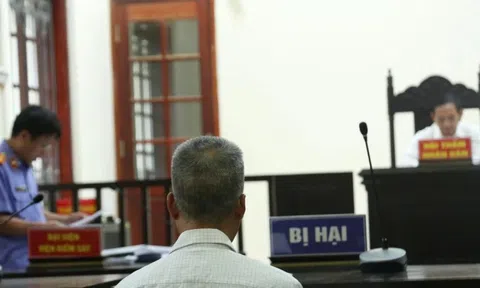 Đầu tư tiền ảo cùng 'gái xinh', người đàn ông 69 tuổi bị lừa hơn 19 tỷ đồng