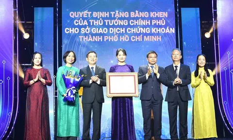 Bước chuyển mình ngoạn mục của thị trường chứng khoán Việt Nam - Bệ phóng cho doanh nghiệp phát triển