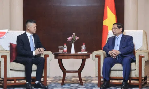 Thủ tướng muốn hãng xe máy điện Trung Quốc mở rộng đầu tư tại Việt Nam