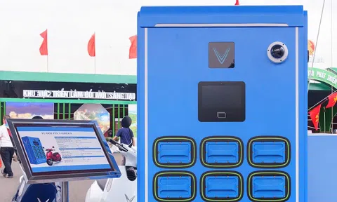 Công ty của ông Phạm Nhật Vượng bắt đầu nhượng quyền tủ đổi pin xe điện, cam kết thu nhập 31,5 triệu