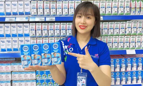 Co.opmart tặng hơn 10.000 hộp sữa - tiếp sức học sinh đến trường