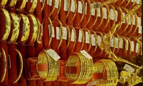 Giá vàng sáng nay quay đầu giảm