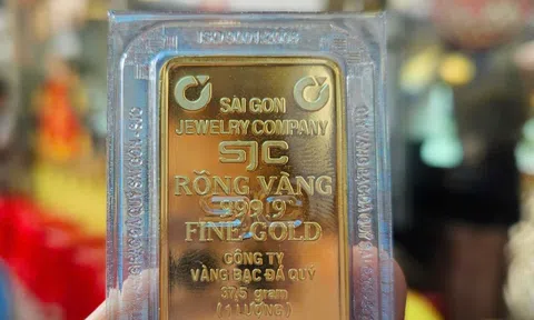 Giá vàng tiếp tục tăng, TP HCM công bố hơn 800 điểm mua bán vàng miếng hợp pháp