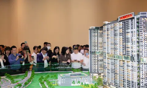 Loạt doanh nghiệp bất động sản phía Nam rầm rộ ra hàng