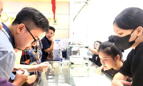 Giá bạc tăng lên mức cao nhất trong lịch sử, tín hiệu nào dự báo nhịp điều chỉnh sẽ xảy ra?