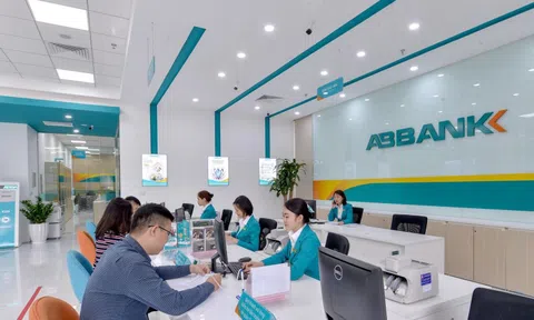 Lợi nhuận tăng trưởng gấp 8 lần, ABBANK hoàn thành 128% kế hoạch cả năm 2025 chỉ sau 9 tháng, chuẩn bị tăng vốn thêm 3.600 tỷ đồng