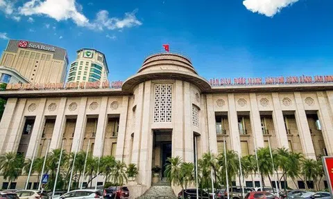 Ngân hàng Nhà nước bơm mới cho thị trường 119.000 tỷ đồng trong tuần qua, tiếp tục bán ngoại tệ can thiệp