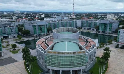 Cận cảnh trung tâm hành chính nghìn tỷ ở TP.HCM được đề xuất làm trường học