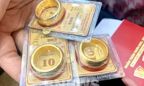 Giá vàng ngày 31/10: Đồng loạt giảm