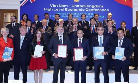 Tổng Bí thư chứng kiến trao hơn 20 thỏa thuận hợp tác Việt Nam - Anh trị giá hàng chục tỉ USD