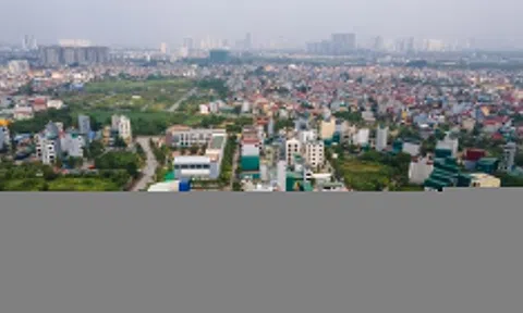 Hà Nội xem xét tăng giá đất, Hiệp hội Bất động sản đề nghị thận trọng