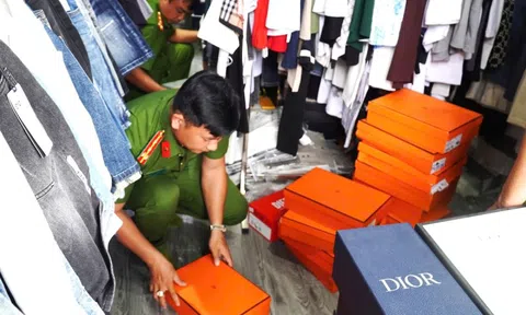 Tây Ninh “tuyên chiến” hàng lậu, hàng giả: Không khoan nhượng trong cao điểm cuối năm