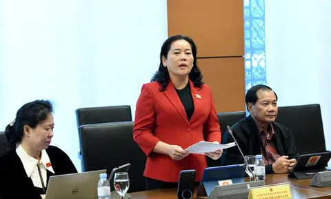 Đại biểu Quốc hội nêu ý kiến về thuế chuyển nhượng vàng miếng: Cần phân biệt giữa đầu cơ và tích trữ, nhiều người dân mua vàng chỉ để tiết kiệm phòng khi cần thiết