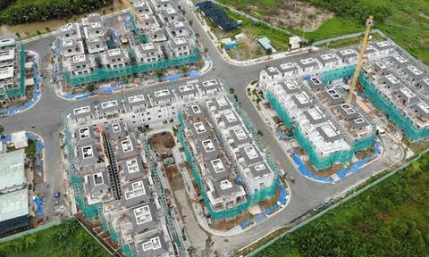 Phó Chủ tịch Nhà Khang Điền tặng mẹ 17,7 triệu cổ phiếu