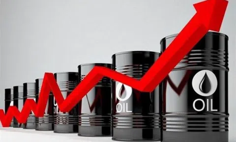 THỊ TRƯỜNG HÀNG HÓA: Giá dầu tăng mạnh sau khi Mỹ trừng phạt các tập đoàn dầu khí Nga