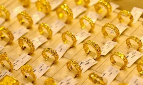 Ngày 15/11: Giá vàng nhẫn, vàng miếng tiếp tục giảm mạnh