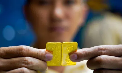 Giá vàng giảm gần 5 triệu/lượng sau hai ngày, người mua lỗ nặng