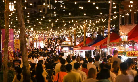 Bùng nổ khách quốc tế, chủ đầu tư nam đảo Phú Quốc mở rộng khách sạn – nhà hàng.